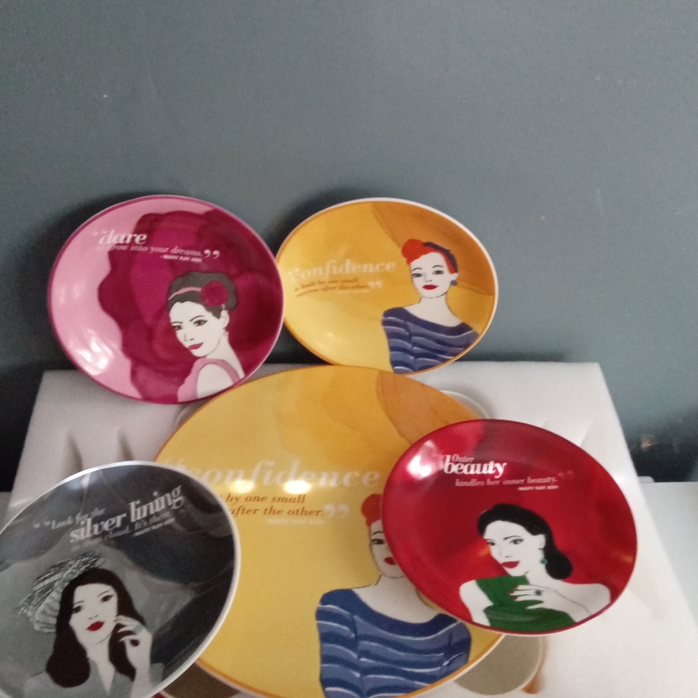 Mary Kay‎ Ash Inspirational Quote Plates Set of 10 Dare Confidence Decorative